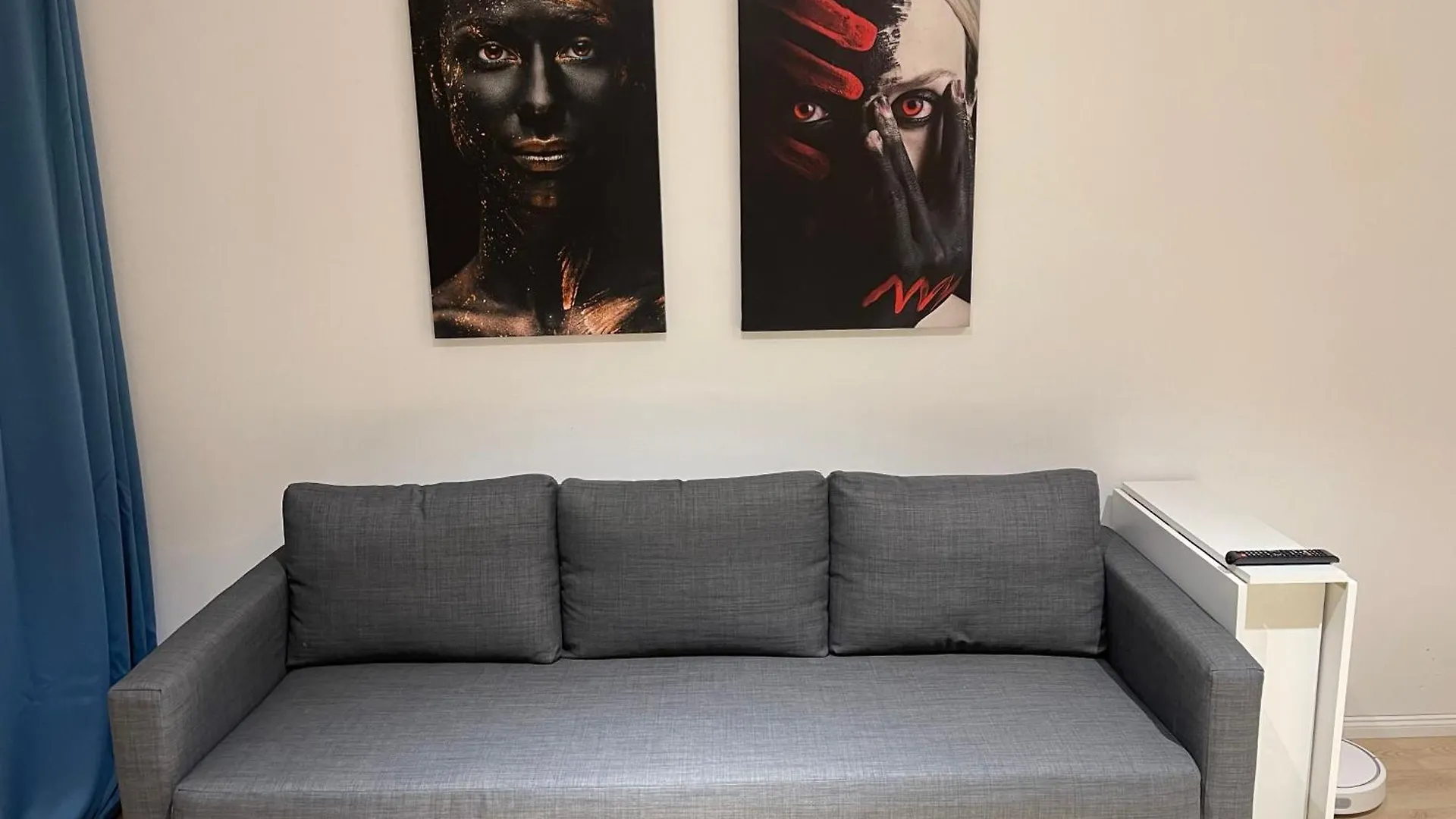 Azure Retreat Apartment Bucharest