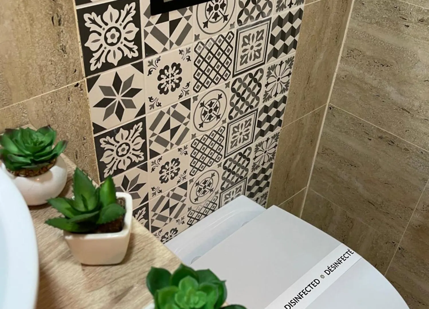 Azure Retreat Apartment Bucharest