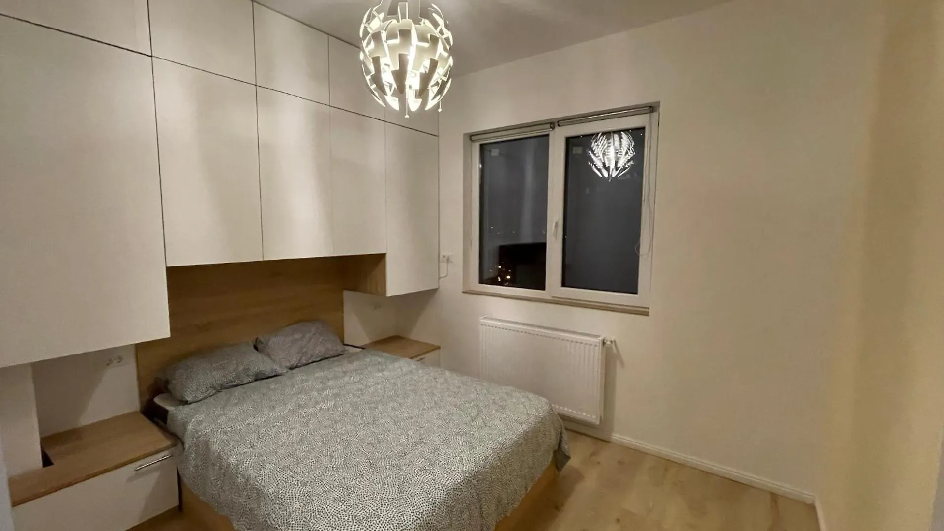 Azure Retreat Apartment Bucharest 0*,